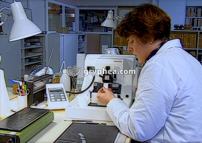 La fabrication des préparations microscopiques en laboratoire - extrait - gryphea.com